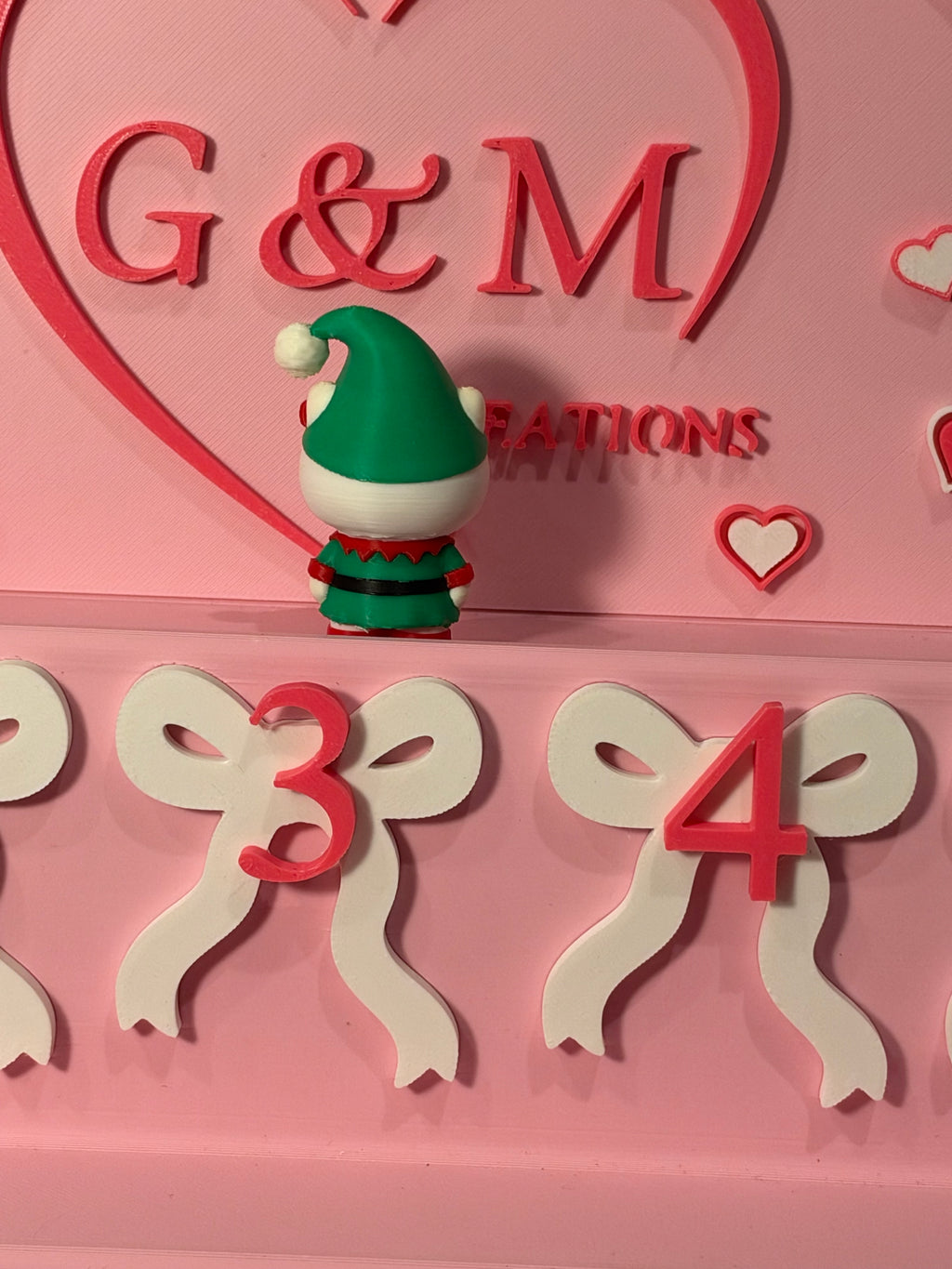 HK Christmas elf 3D topper
